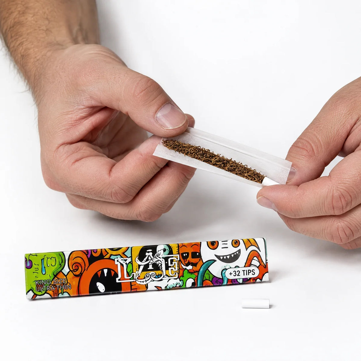 WarakLAF Monster Classic White King Size Rolling Papers with Tips